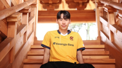 [ 스포츠중계 365티비 ] 광주FC 독일 쾰른 출신 기대주 공격수 황재환 영입
