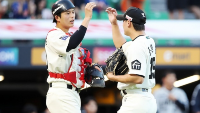 '단독 1위' 한화 셧아웃! 화이트 6이닝 KKKKKKKKKK 완벽투 좋았지만…노경은-이로운-조병현, 흠 잡을 데 없는 투구