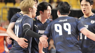 '11년 만의 기회인데' 남자배구 대표팀 브라질 전훈 중 '악재'...주전 세터 황택의 부상 이탈